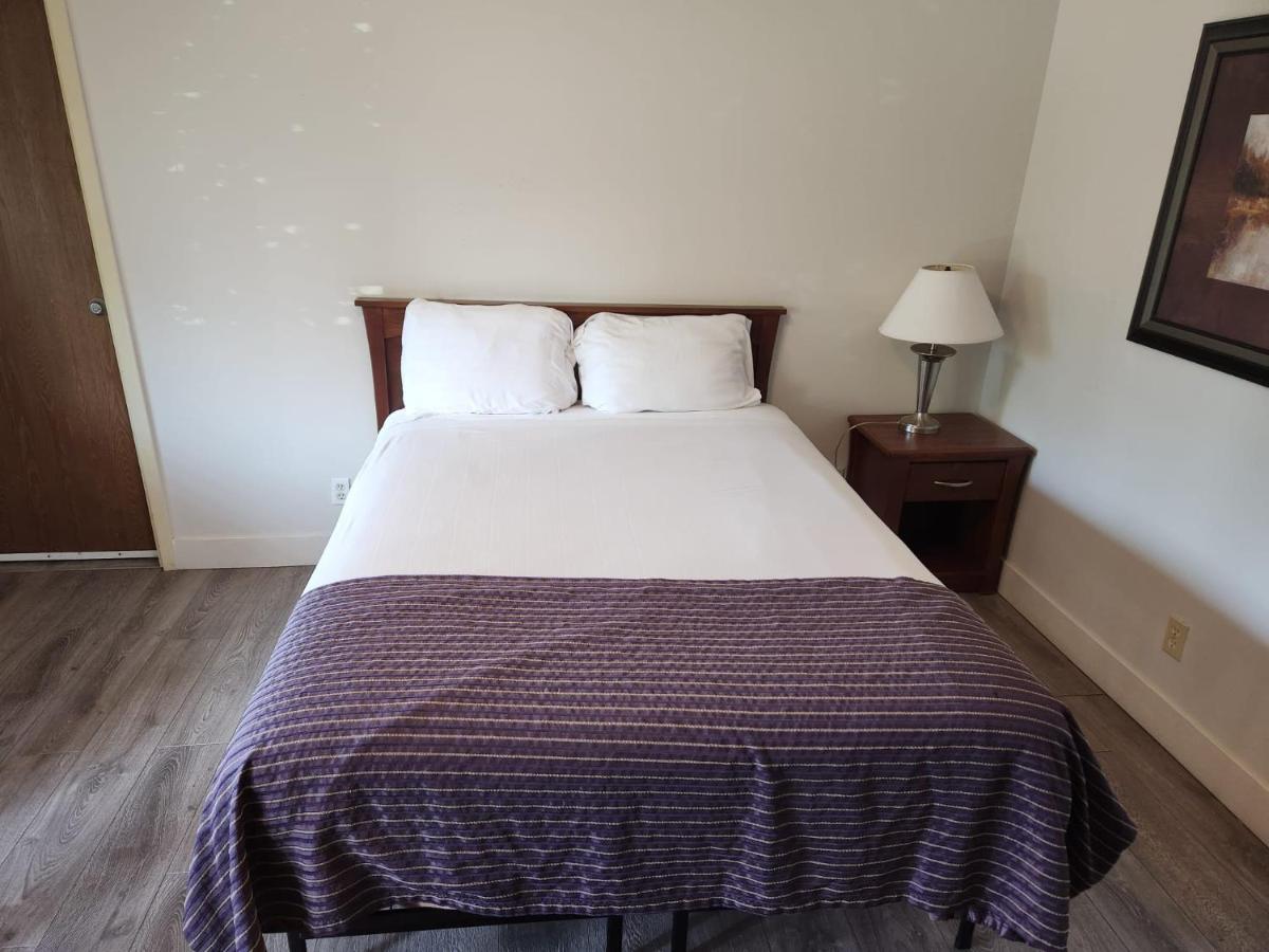 Grantview Inn Surrey Extérieur photo